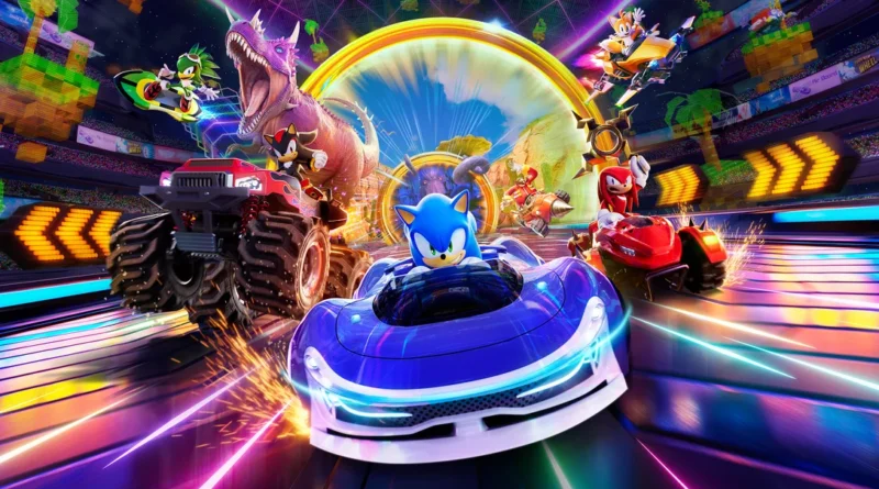 Key art promocional de Sonic Racing: Crossworlds y anuncio de Sonic Adventure 3, mostrando a Sonic, Tails y Knuckles en vehículos de alta velocidad atravesando un portal interdimensional.